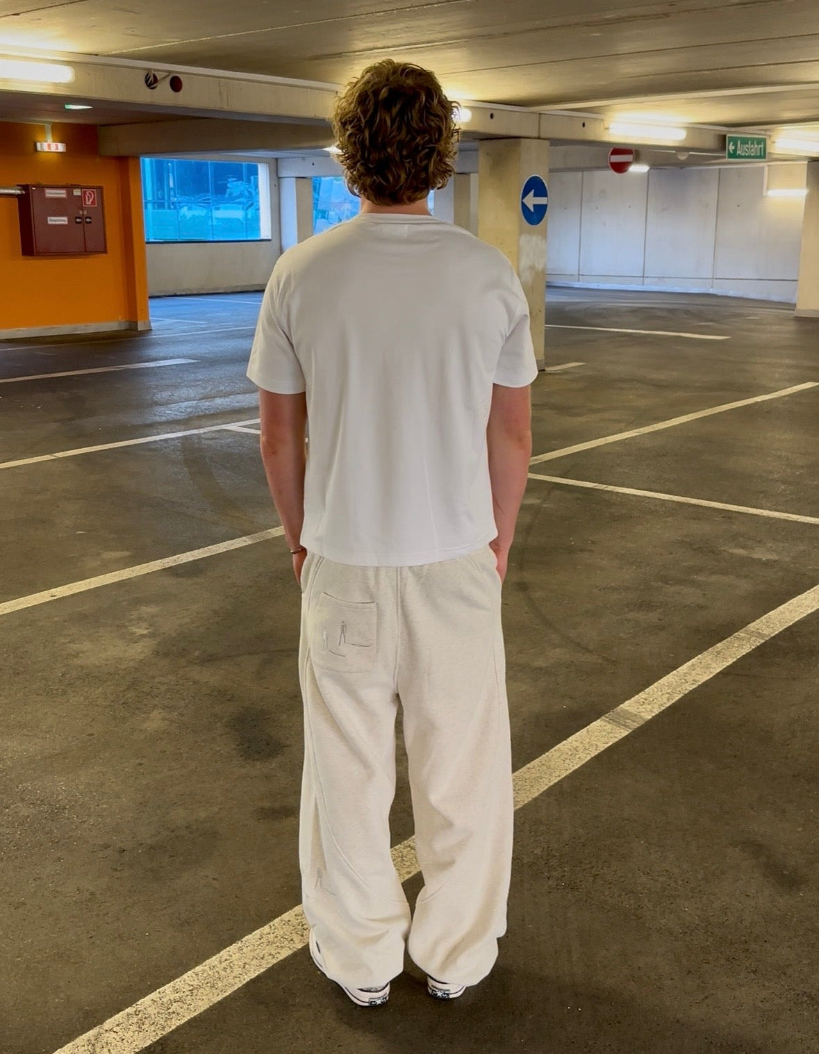 jogger grey