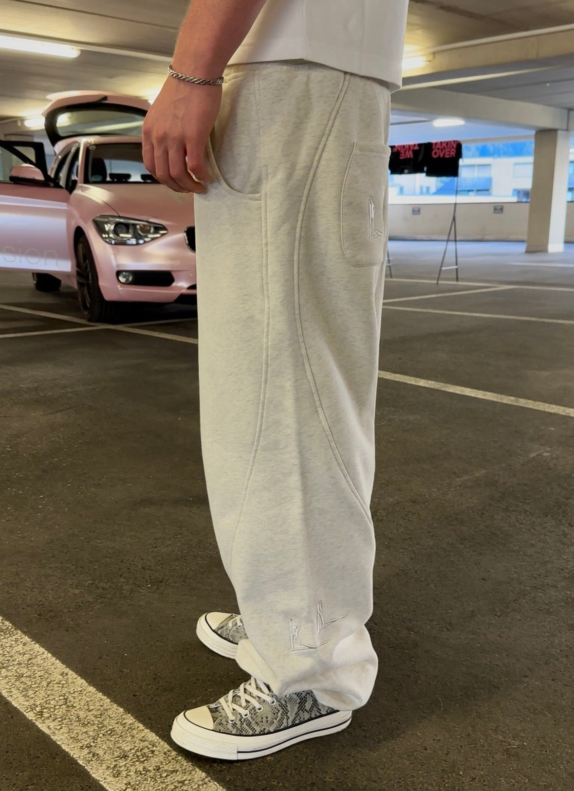 jogger grey