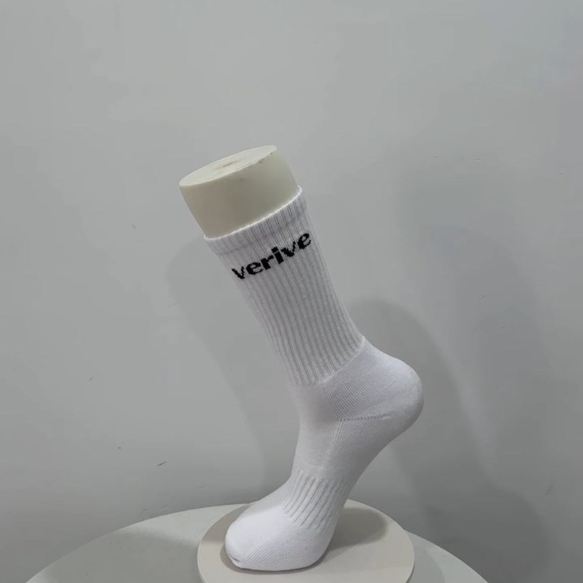 verive Socks (2 pairs)
